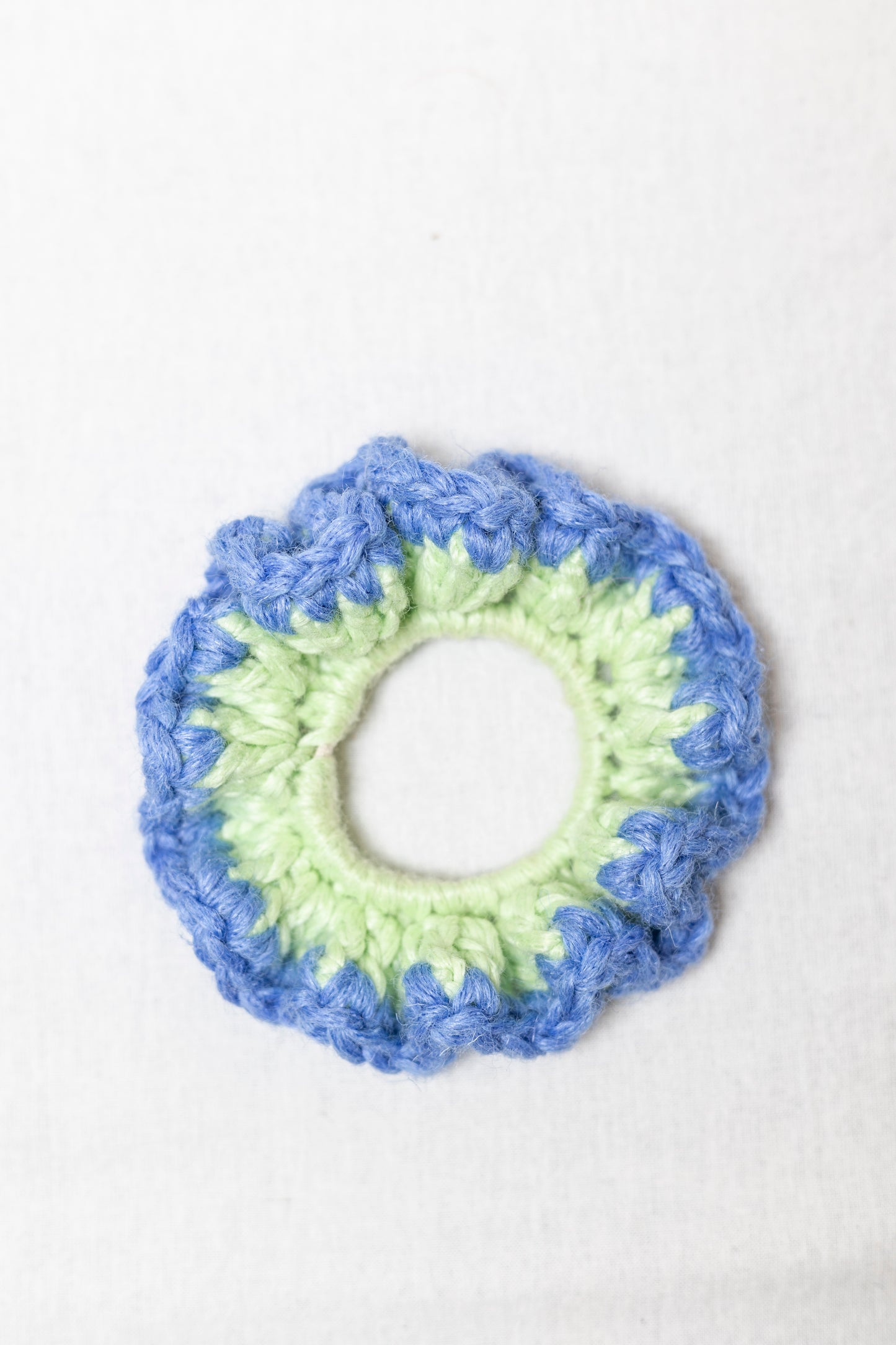 WHIZZY GREEN AND BLUE SCRUNCHIE