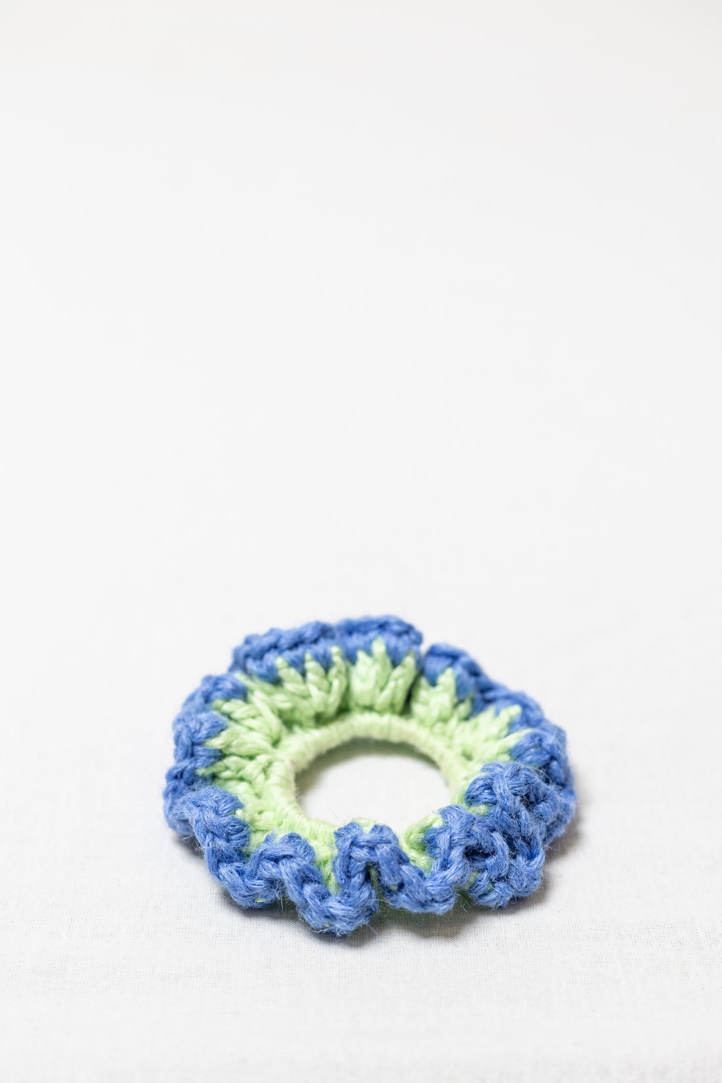 WHIZZY GREEN AND BLUE SCRUNCHIE